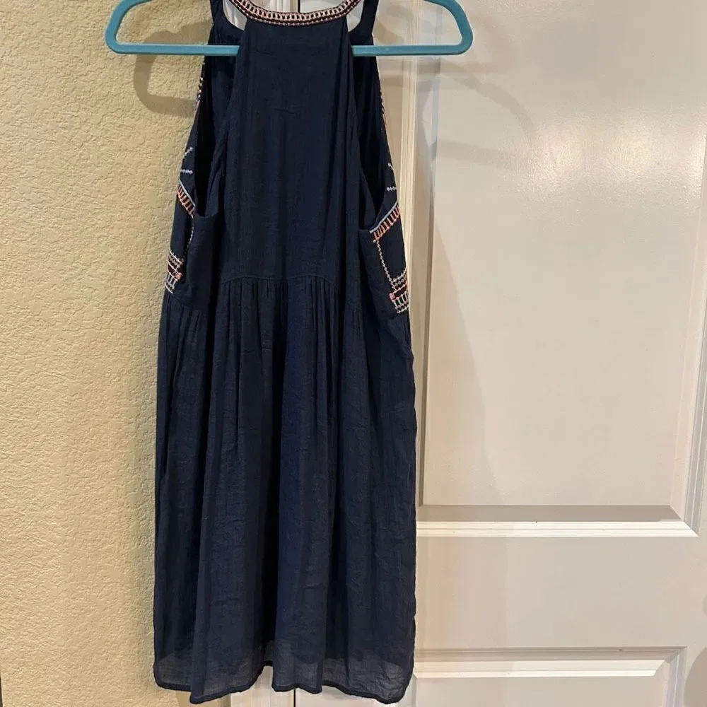 TMHL sleeveless embroidery mini dress size small‎